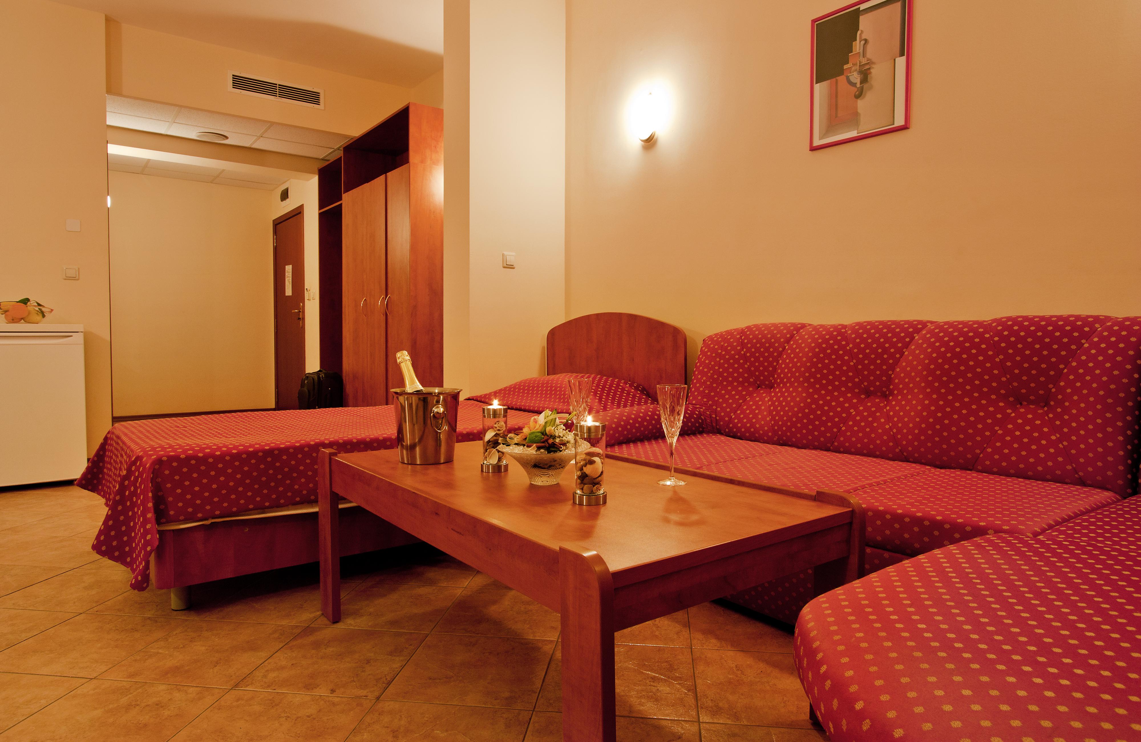 Ljuljak Hotel Zlatni pjasătsi Eksteriør bilde