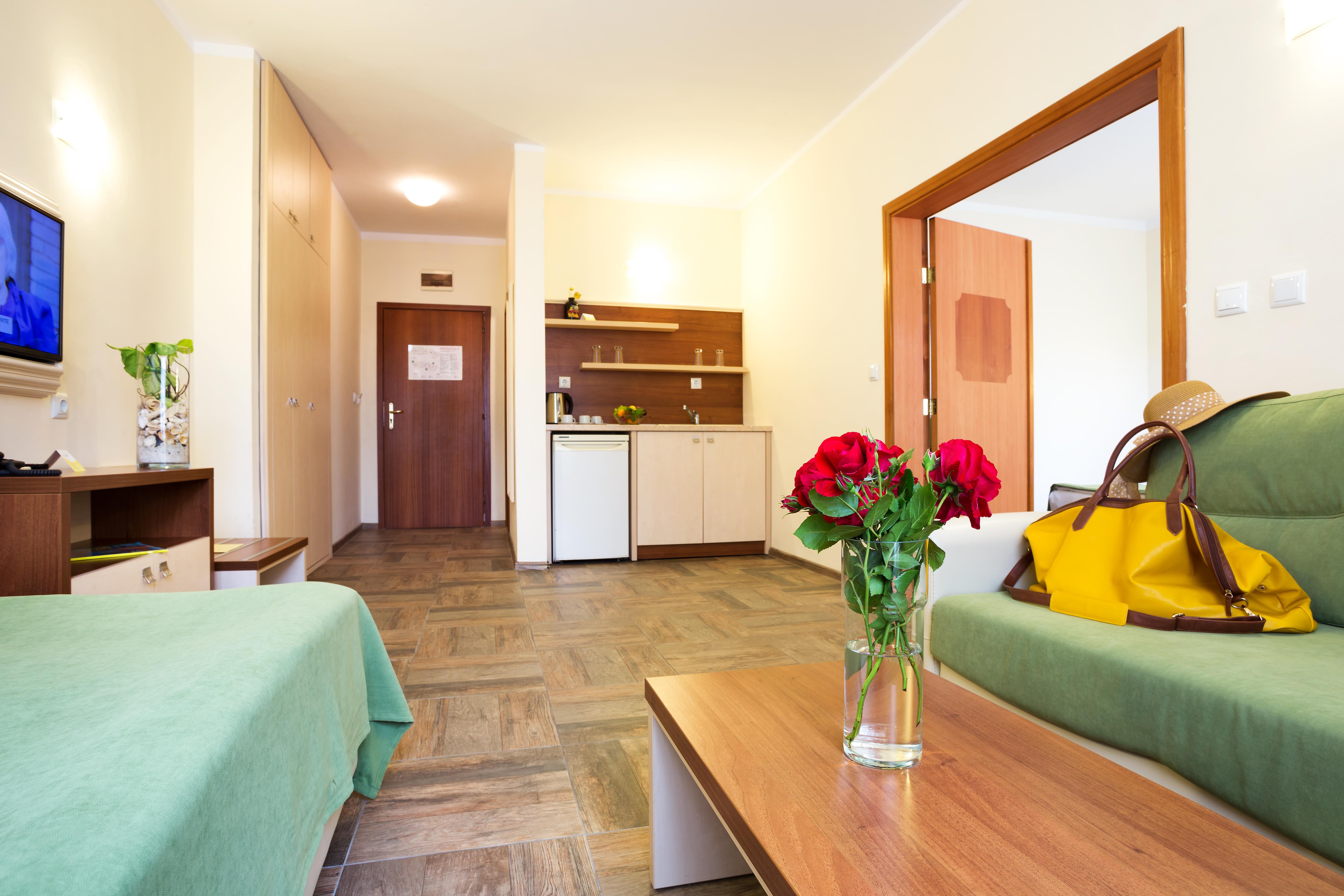 Ljuljak Hotel Zlatni pjasătsi Eksteriør bilde