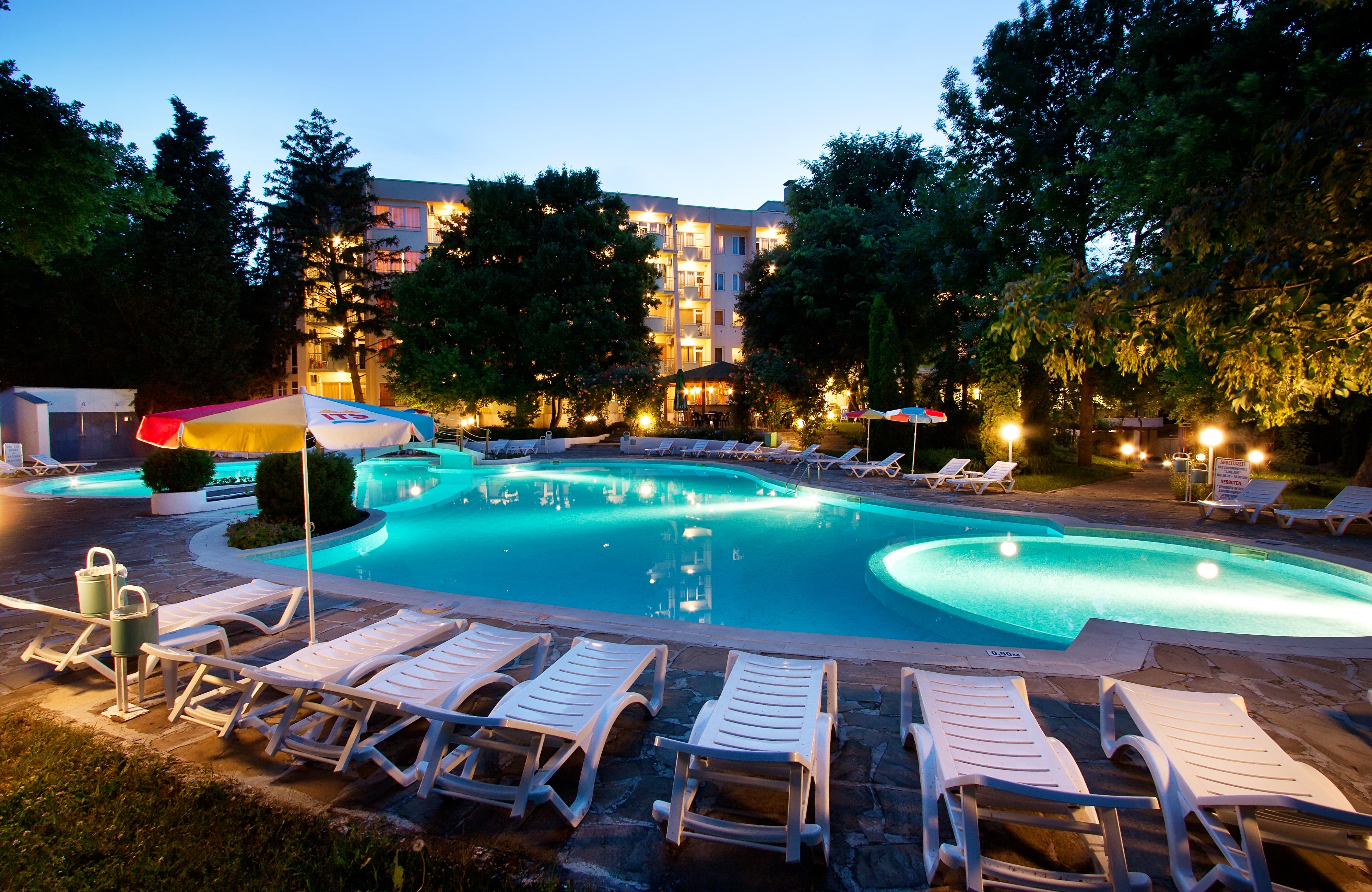 Ljuljak Hotel Zlatni pjasătsi Eksteriør bilde