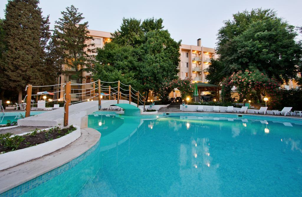 Ljuljak Hotel Zlatni pjasătsi Eksteriør bilde