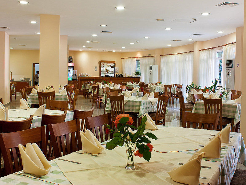 Ljuljak Hotel Zlatni pjasătsi Eksteriør bilde