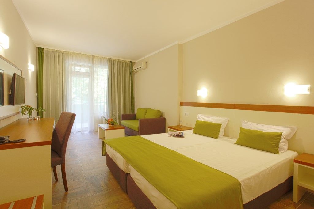 Ljuljak Hotel Zlatni pjasătsi Eksteriør bilde