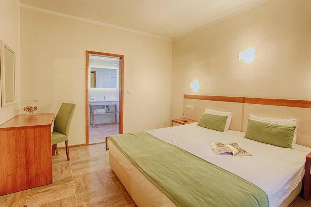 Ljuljak Hotel Zlatni pjasătsi Eksteriør bilde